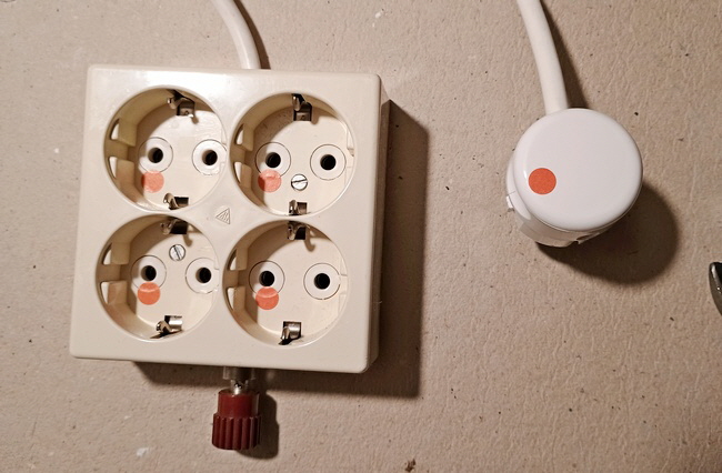 Ausphasen Netzleiste Ausphasen Netzleiste