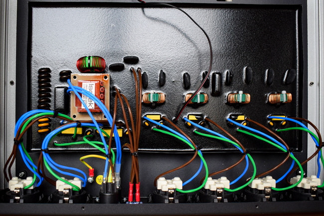 Isotek_V5_Elektra-Netzfilter-innen