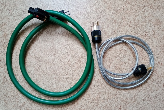 Mcintosh 2328 Netzkabel vs. Lapp -Ölflex Classic 110CY Mcintosh 2328 Netzkabel vs. Lapp -Ölflex Classic 110CY