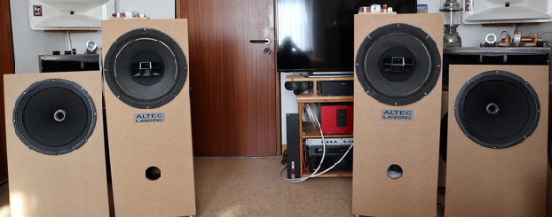 Omnes Audio CX15 vs. Altec Lansing 804-8G