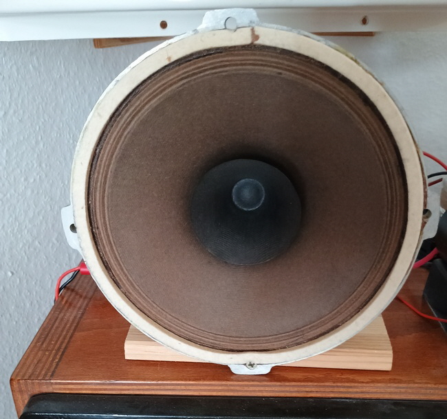 Supravox T-215 SRTF Dipol